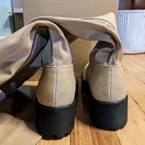 Dirty Laundry™ Manifest Boot in natural smooth - Picture 7 of 10